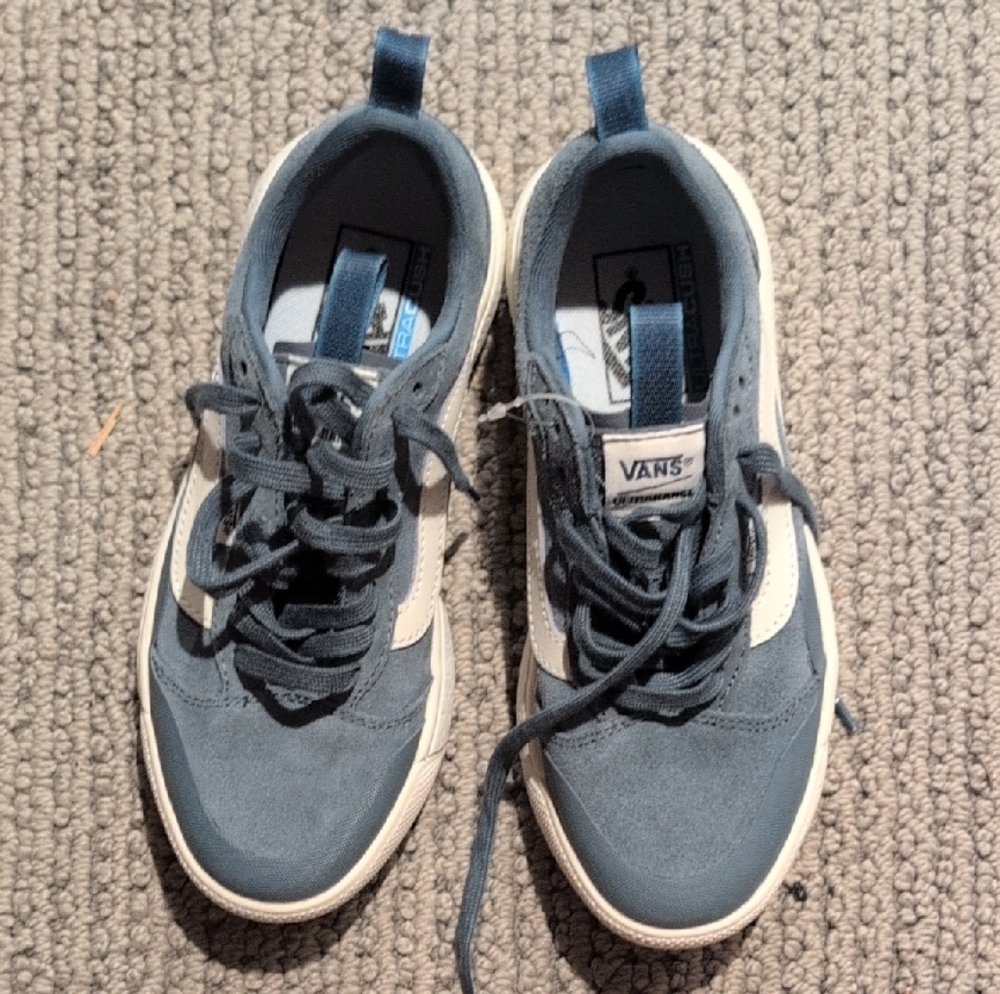 Vans Blue and White Ultrarange Ultracush - Never Been Worn